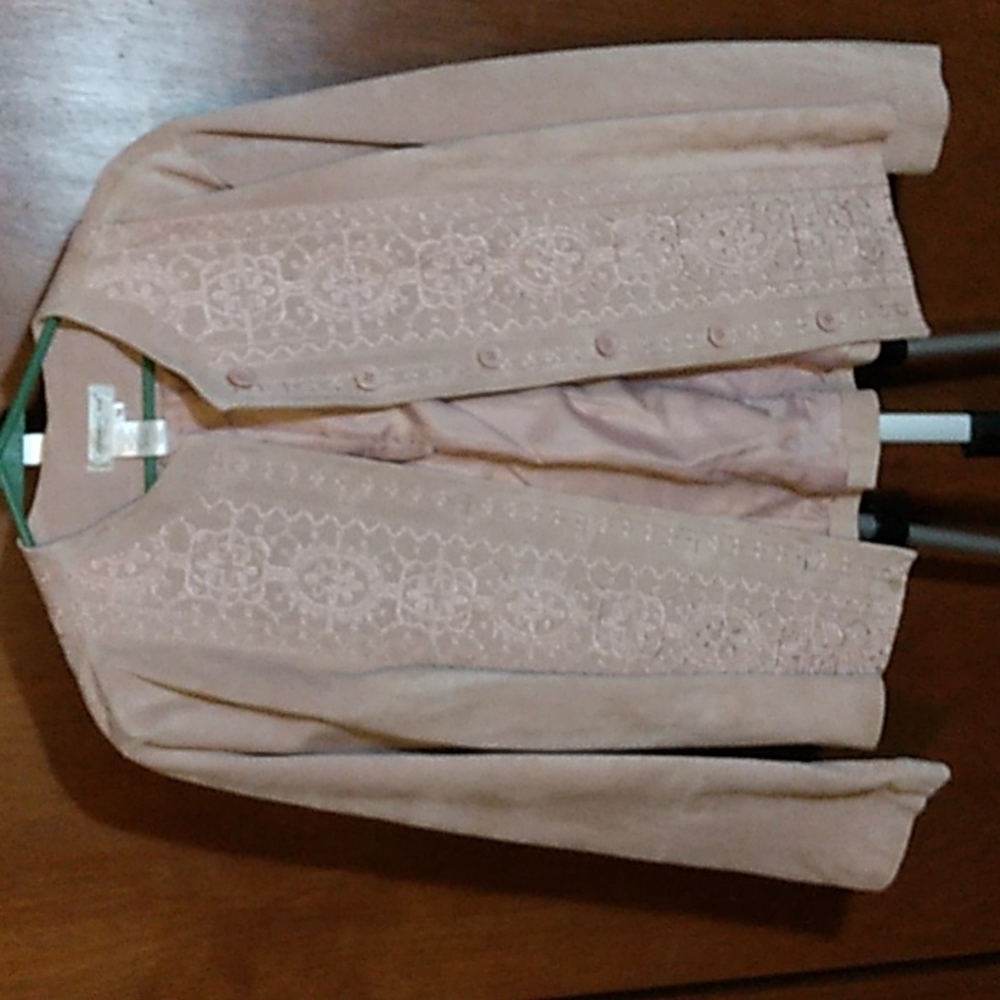 Leather Jacket w/decorative stitching